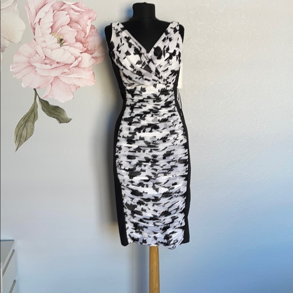 WHBM Instantly Slimming Ruched Dress Sz 6